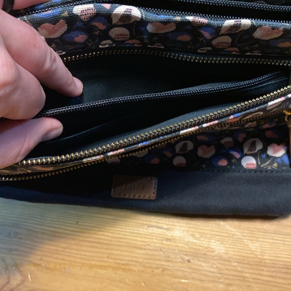 Fossil purse - Picture 7 of 8